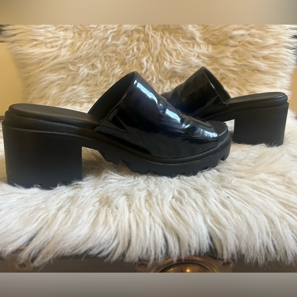 Urban Outfitters Chunk Patent Leather Slide Sandals